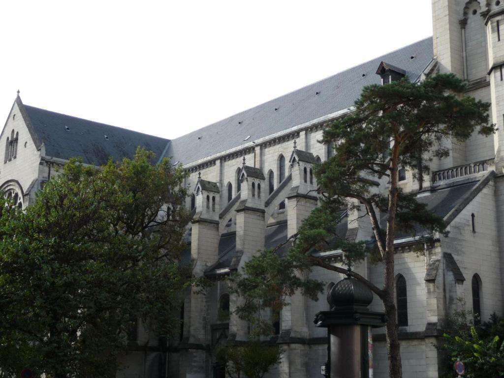 Hotel Le Postillon ポー エクステリア 写真