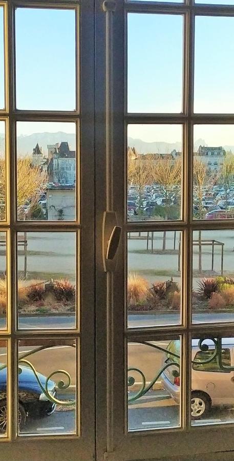 Hotel Le Postillon ポー エクステリア 写真