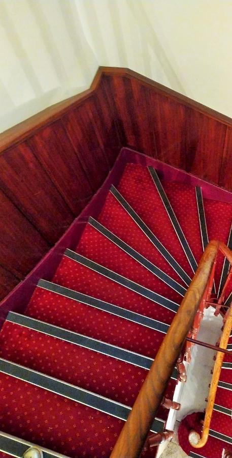Hotel Le Postillon ポー エクステリア 写真